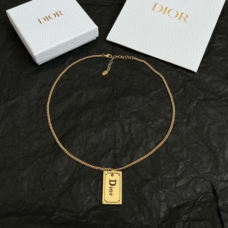 chr1st1an D10r necklaces